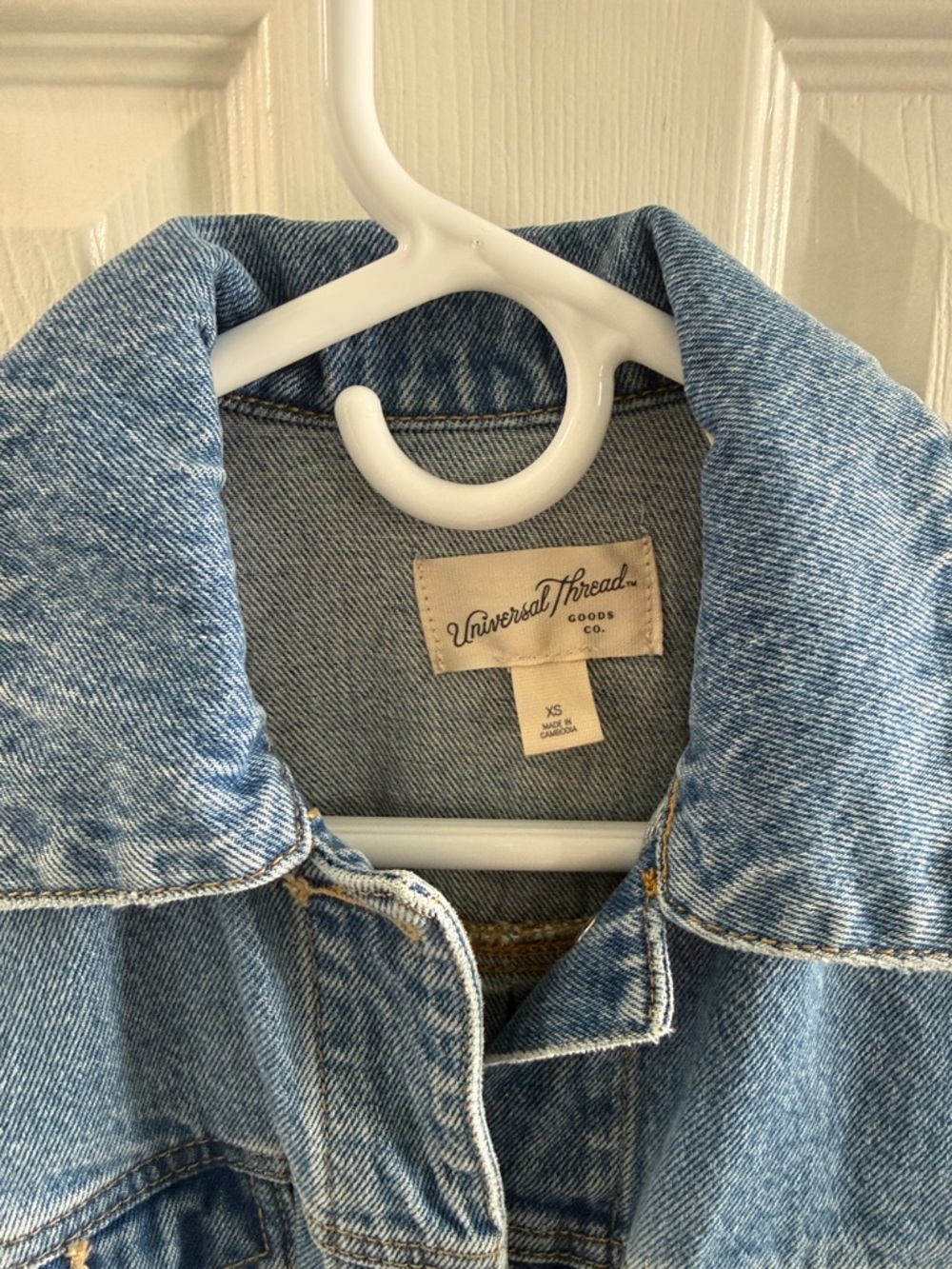 Universal Thread Light Blue Denim Jacket - Picture 2 of 6